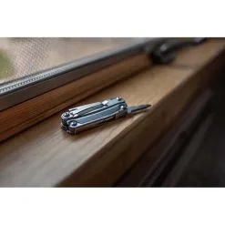 Leatherman Wingman Multi-Tool -Camping Hardware Sales BCF 568138 08 hi res