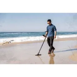 Minelab Equinox 800 Metal Detector -Camping Hardware Sales BCF 612731 04 hi res