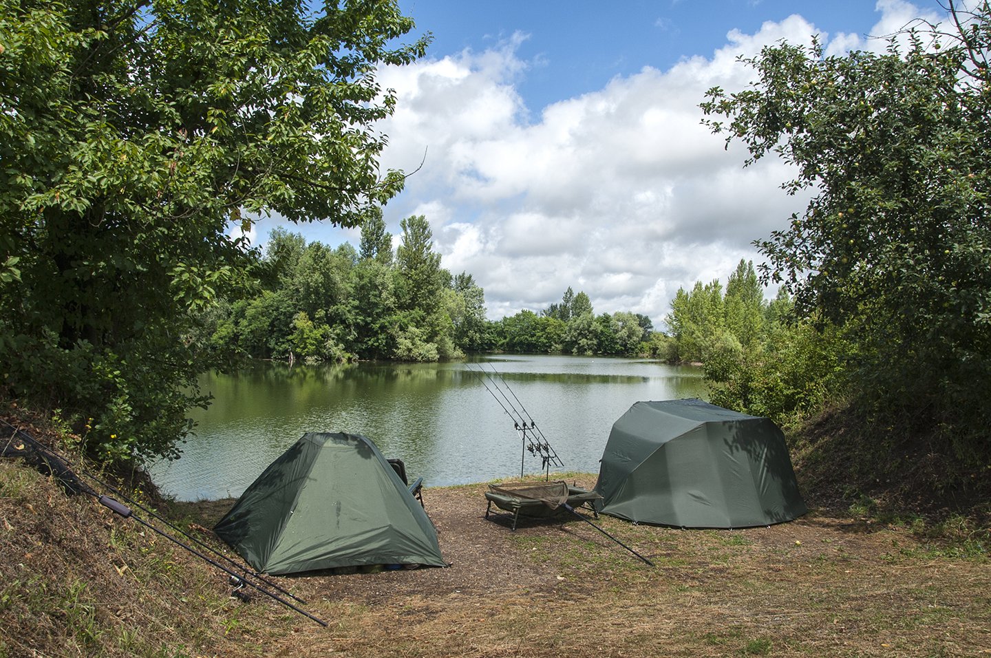 Front Page -Camping Hardware Sales Carp fishing in France private venue